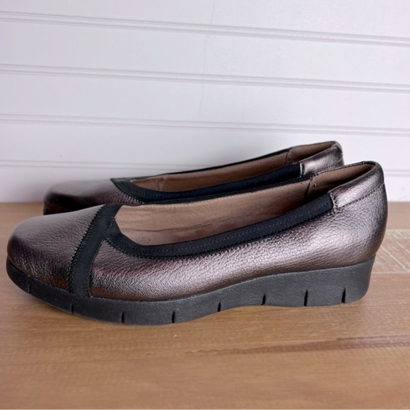 Clarks Artisan Daelyn Hill Wedge Bronze Leather Pump 9.5 - Picture 2 of 16